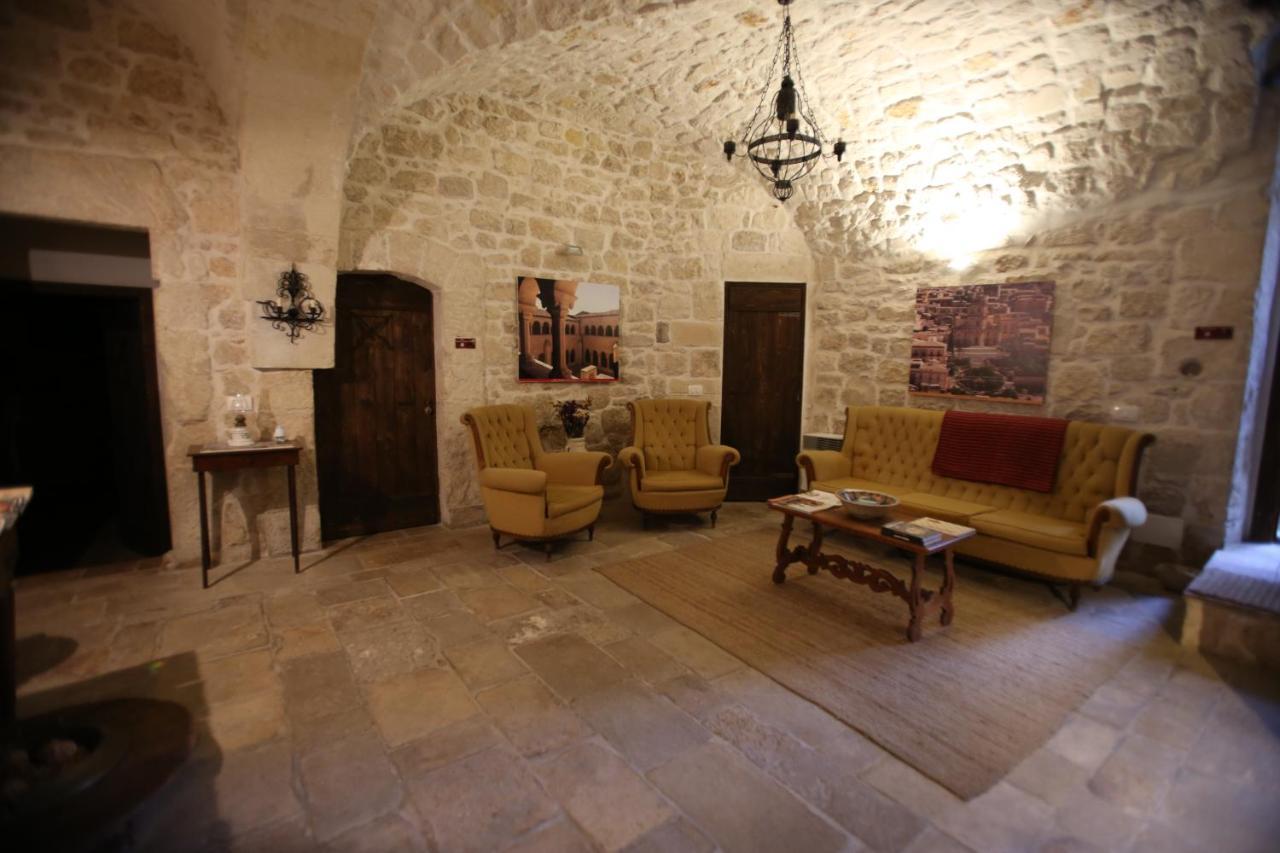 Case-Grotte Degli Avi, Esperienza Abitativa In Grotta Modica Buitenkant foto