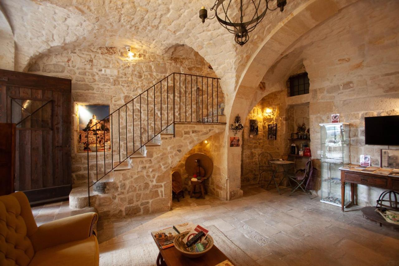 Case-Grotte Degli Avi, Esperienza Abitativa In Grotta Modica Buitenkant foto