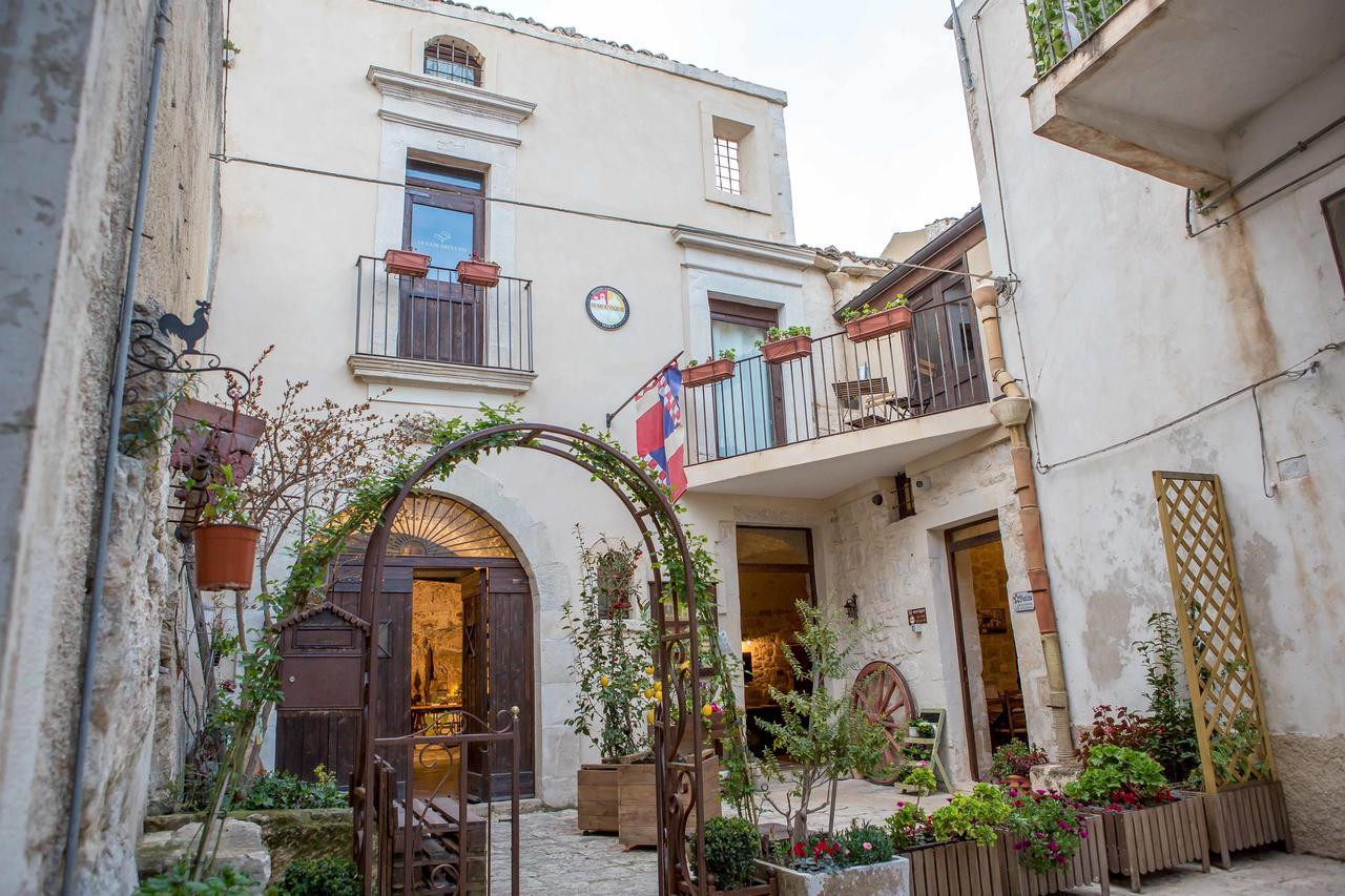 Case-Grotte Degli Avi, Esperienza Abitativa In Grotta Modica Buitenkant foto