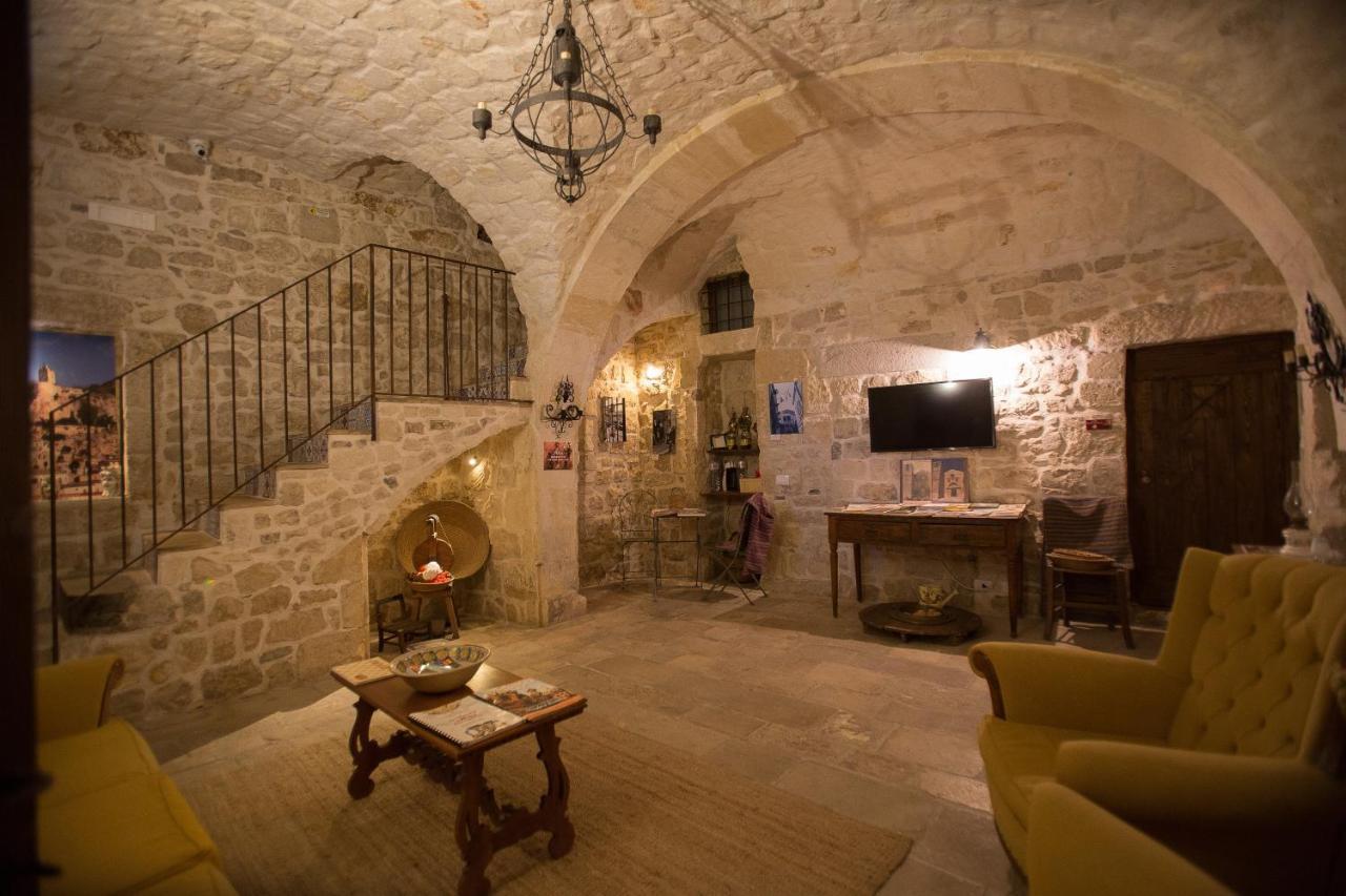 Case-Grotte Degli Avi, Esperienza Abitativa In Grotta Modica Buitenkant foto